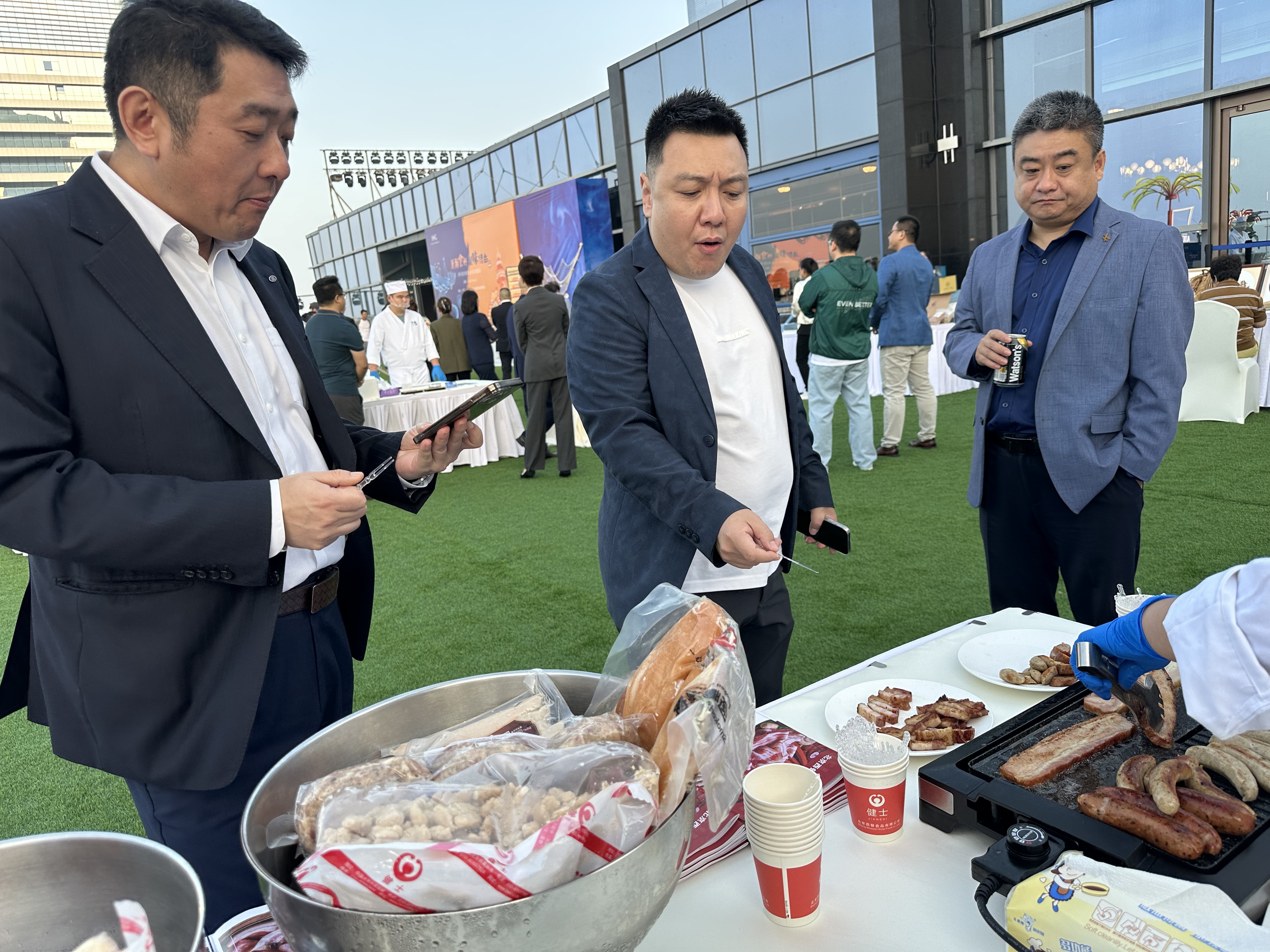 北京西餐美食之旅：從“聚味煙臺”到懷柔豐收節(jié)！ title=